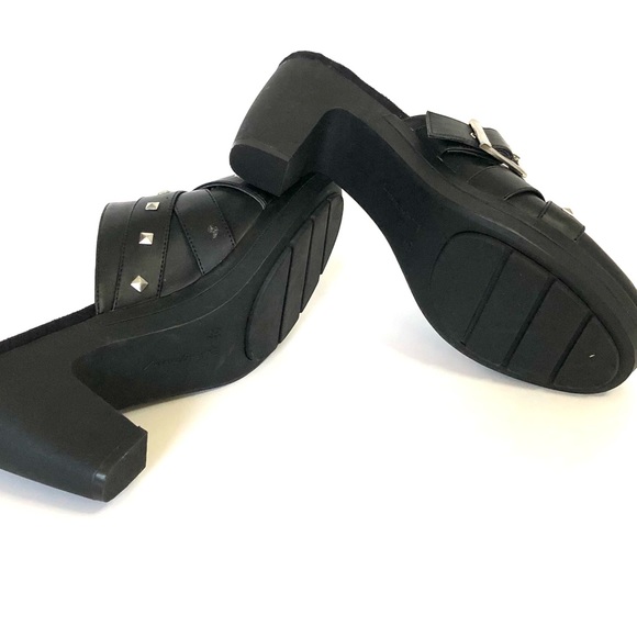 AE Vintage Silver Studded Black Clogs - Picture 7 of 7